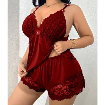 Elegants sieviešu pidžamas komplekts ar mežģīnēm